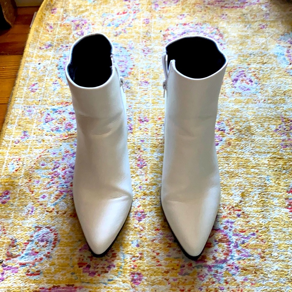 White Boots Worn Twice!